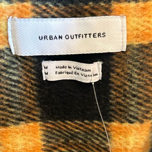 Urban Outfitters Men’s M Brushed Plaid Button-Down Overshirt Black Yellow Plaid - Picture 8 of 11